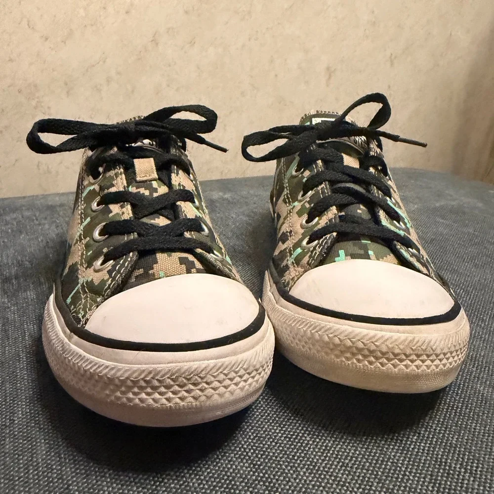 Converse‎ Chuck Taylor All Star Digital Camo Low Top Sneakers Green Teal Tan